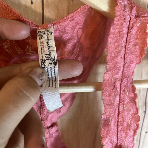 Free People Women’s Galloon Racerback Lace Bralette in Pink size Small - Picture 2 of 5